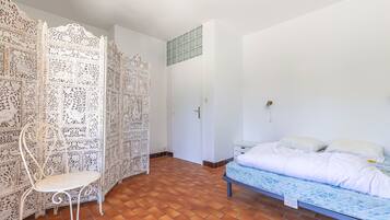 4 bedrooms