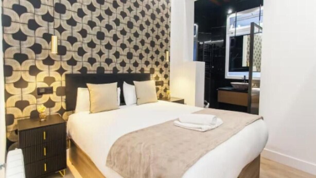 Unclassified image, 1 of 61, button - Spacious & Modern Apartment in the Heart of Madrid (Madrid)