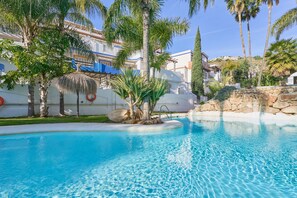 Unclassified image, 4 of 33, button - Oasis Tropical Apartment with Parking, Pool, and Air Conditioning (Almuñécar)