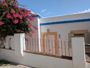 Exterior - Apartment 'Tropical Oasis' with Sea View, Wi-Fi and Air Conditioning (Almuñécar)