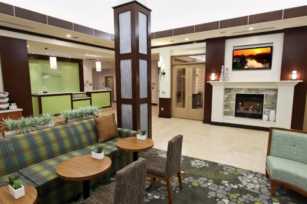 2 Rooms With 2 Queen Beds  Modern Stay Near Fountaine State Park & Local Sites! - Covington, LA