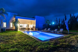Pool - **Villa in Marrakech : Private Heated Pool and Magical Sunsets*** in Marrakech (Centre Commune Ouled Hassoune)