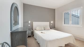 Bügeleisen/Bügelbrett, WLAN, Bettwäsche