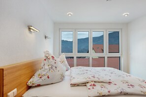 WiFi, bed sheets - Apartment Kirchblick with Balcony and Wi-Fi (Horben)