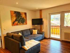 Televisor i taula de tennis de taula 