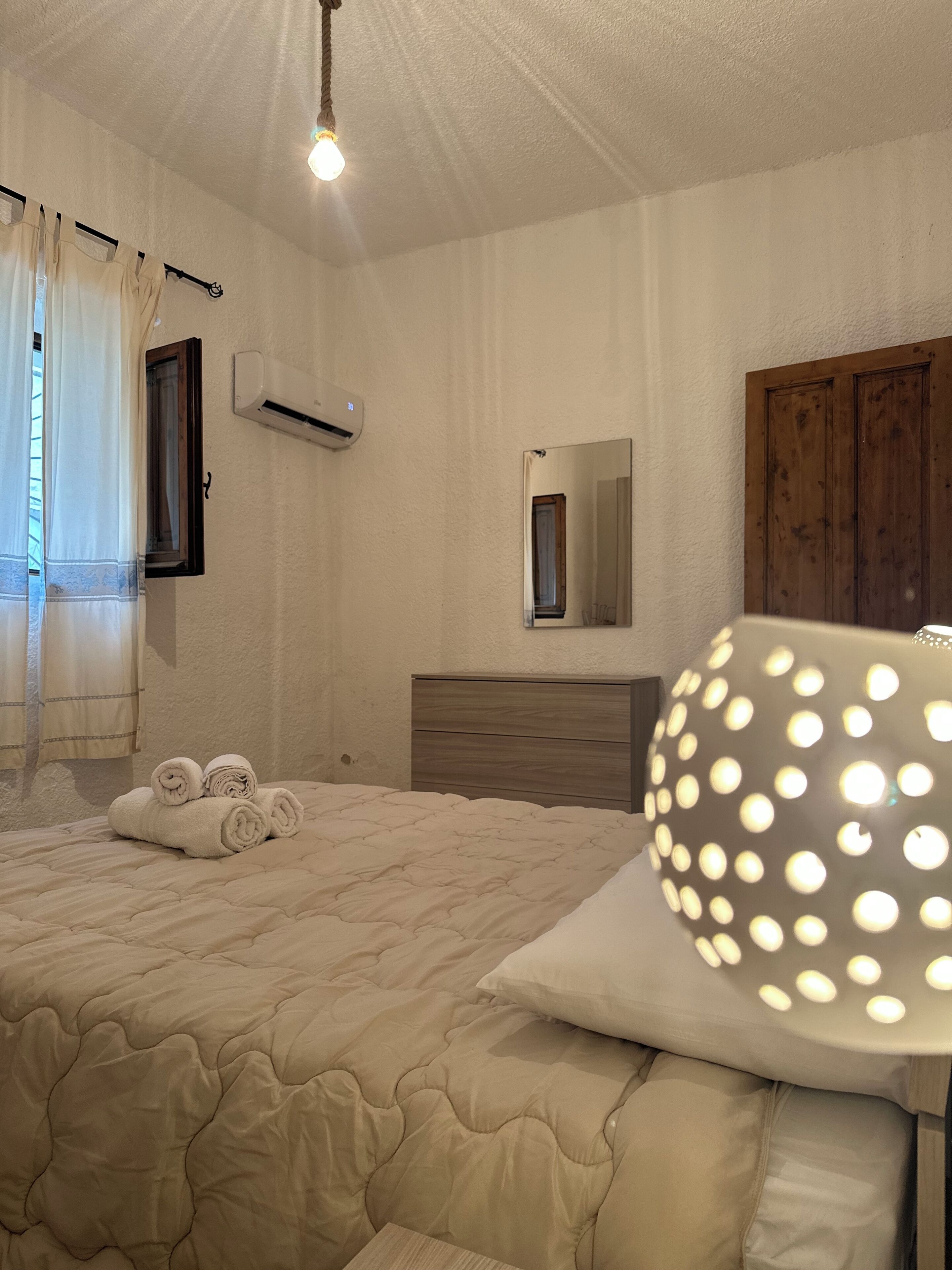 1 chambre, fer et planche à repasser, lit parapluie, Wi-Fi gratuit