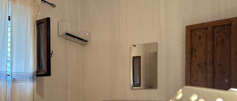 1 chambre, fer et planche Ă repasser, lit parapluie, Wi-Fi gratuit