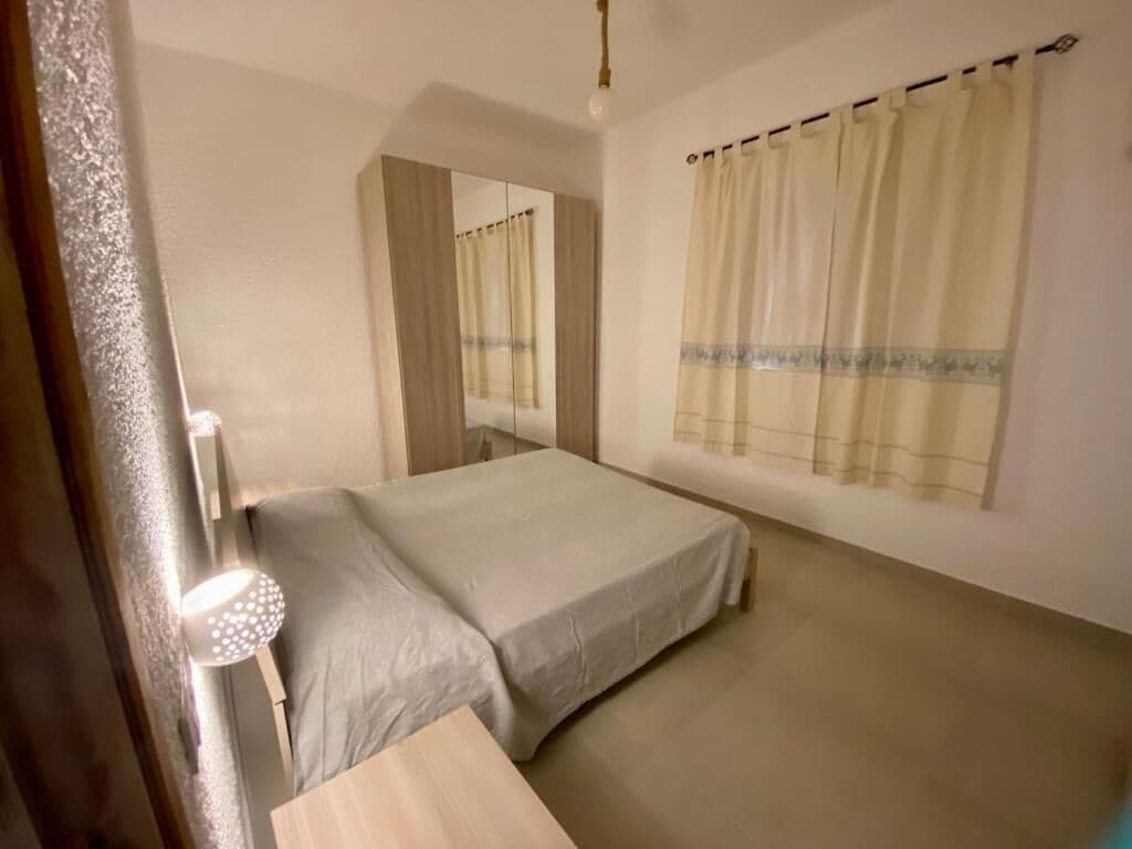 1 bedroom, iron/ironing board, travel cot, free WiFi