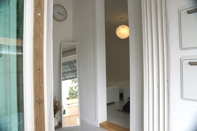 흰나무집Whitetreehouse/city center/cozy/max 6/family/books