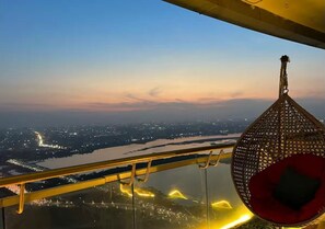 Panoramic Apartment, River View | Property grounds - 41 Floor River View - TheRoomeraStay (Noida)