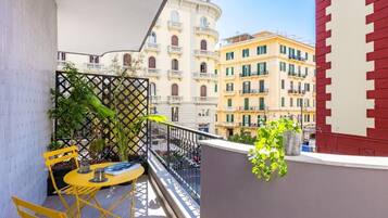 Dobbeltrom – deluxe, balkong, bakgårdsutsikt | Utsikt fra balkong