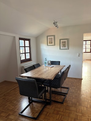 Dining - Rock cottage - At the donkey tower under the castle (Monschau)