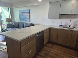 Interior - New Full Remodel 2nd Floor Oceanfront Condo (Kihei)