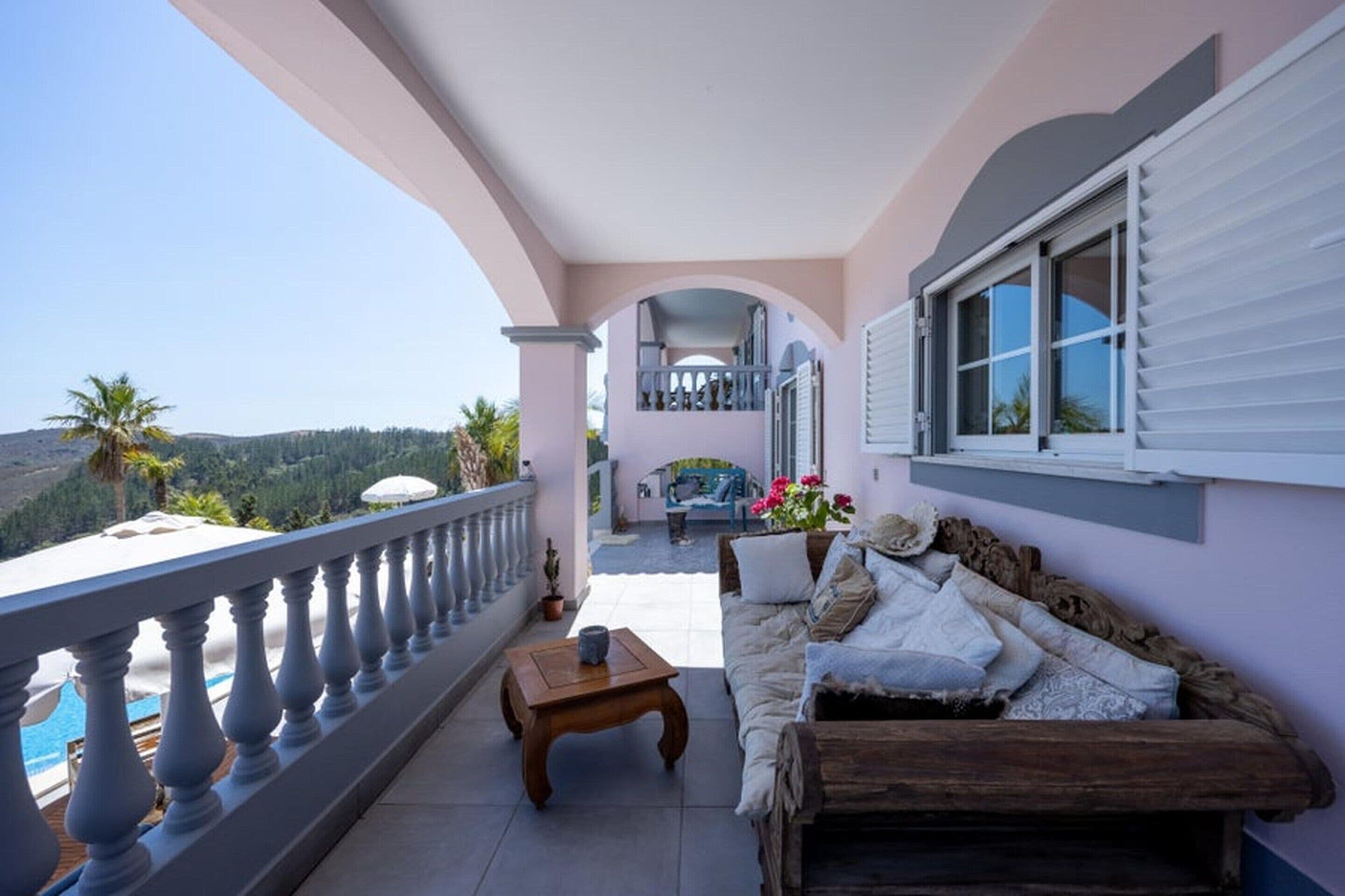 Vila | Sacada