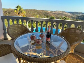 Villa | Balcony - Private Bedroom in a Luxurious Villa, Budens (Vila do Bispo)