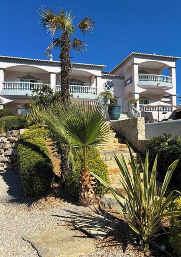 Villa | Exterior - Private Bedroom in a Luxurious Villa, Budens (Vila do Bispo)