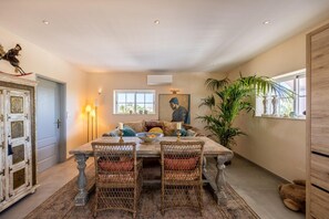 Villa | Dining - Private Bedroom in a Luxurious Villa, Budens (Vila do Bispo)
