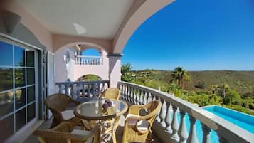 Vila | Sacada