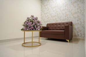 Comfort Suite, City View | Interior - Visthara Elite (Bengaluru)