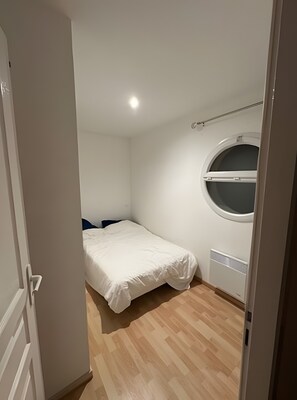 2 bedrooms