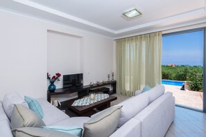 TV, ping pong - Villa Paliovigla by Villa Plus (Tsilivi)