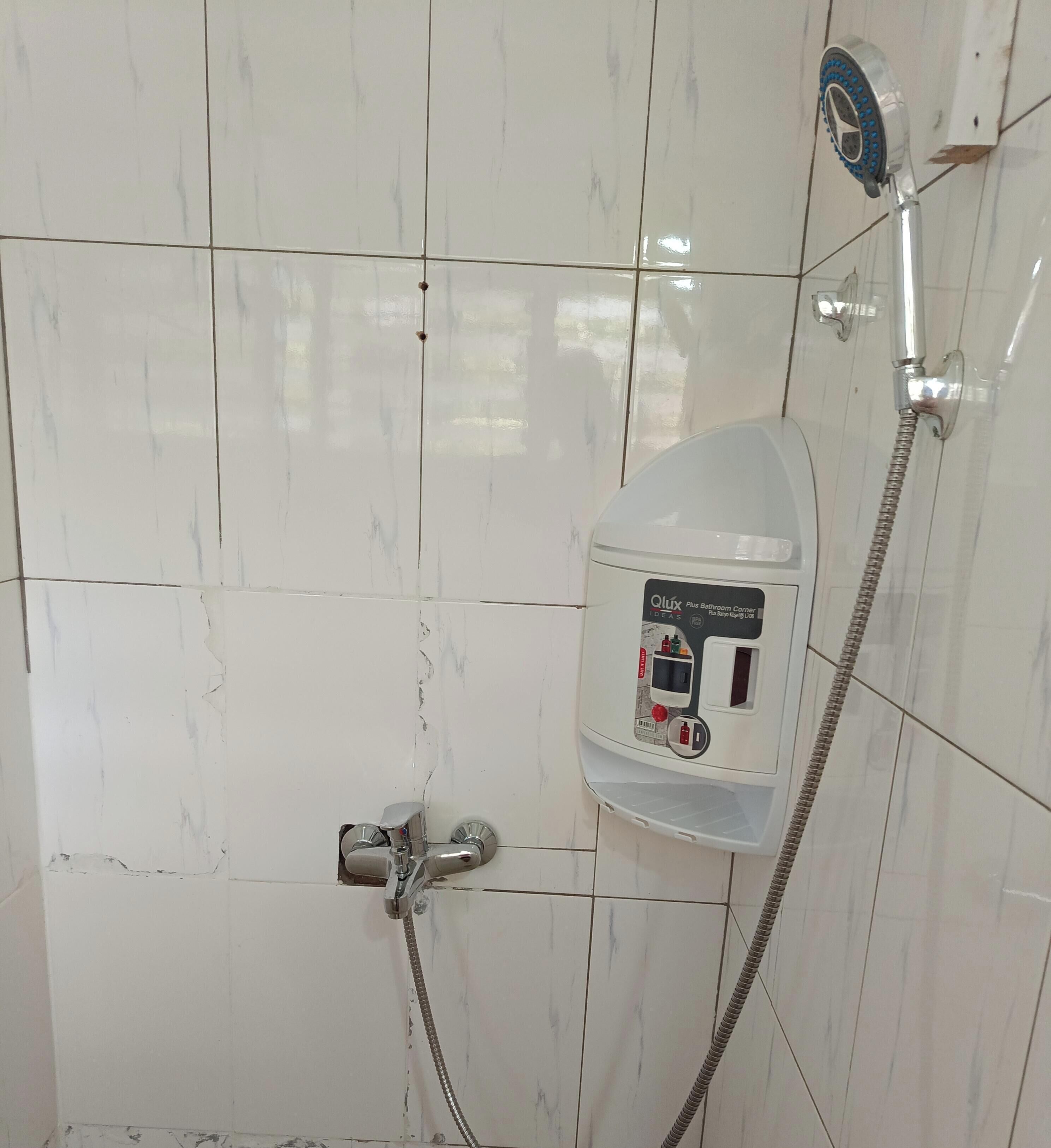 Doccia, asciugacapelli, bidet, asciugamani