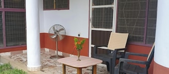 BeautyByNature Estate - Garden View, Starlink Internet, and Vegetarian Meals