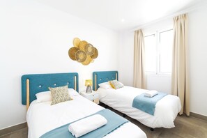 Iron/ironing board, free WiFi, bed sheets - Villa Andrea del Mar by Villa Plus (Puerto Calero)