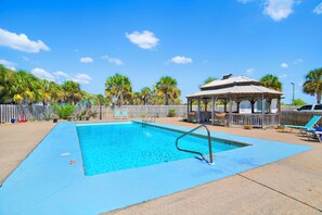 Pool - New Listing!!! Beachwalk 4, Community Pool - Across from Public Beach Access (Gulf Shores)