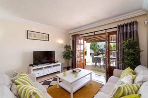 Villa Casa Suenos image - Villa Casa Suenos by Villa Plus (Montaña Roja)