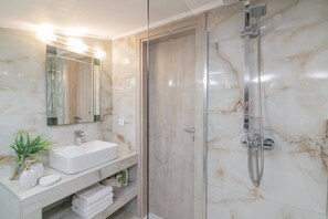 Hair dryer, towels - Villa Delphini by Villa Plus (Ionian Islands)