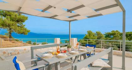 Villa Delphini by Villa Plus