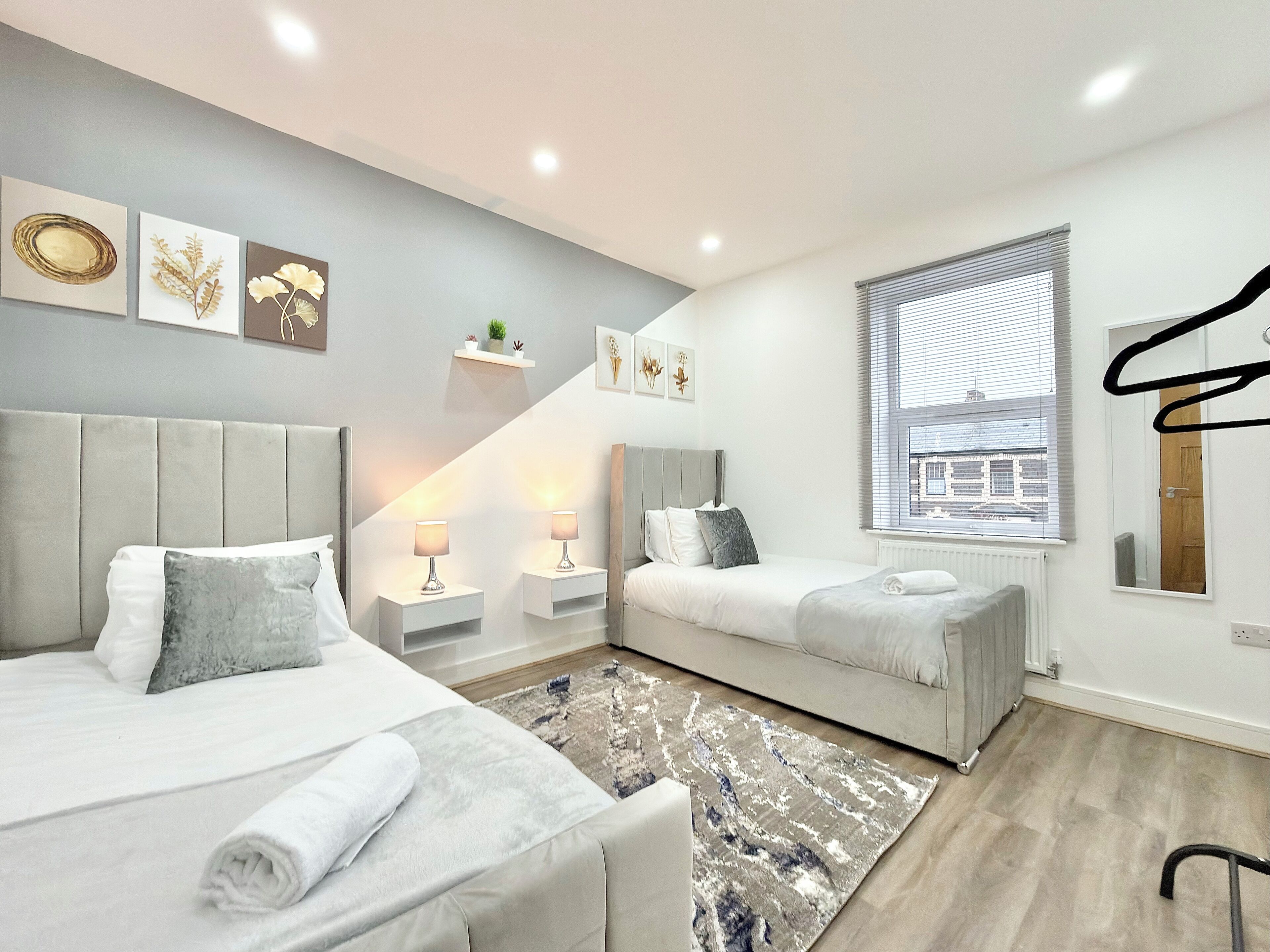 熨斗/熨衫板、Wi-Fi、床單