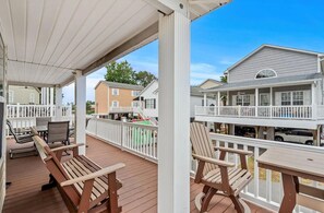 Outdoor dining - Salty Vibes | Golf Cart | Linens | Ocean Lakes (Horry County)