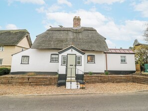 Exterior - The Old Smithy (Cambridge)