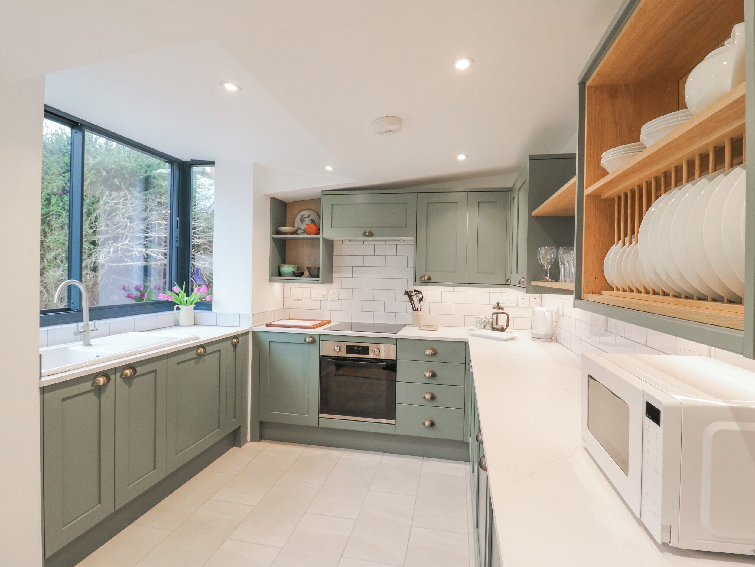 Mesin basuh pinggan mangkuk 