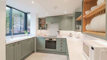 Mesin basuh pinggan mangkuk