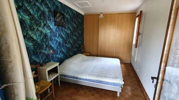 3 camere, ferro/asse da stiro