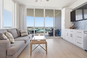 TV - Destin West V510 ~ Beach Access/7 Pools/3 Hot Tubs/700 ft Lazy River (Fort Walton Beach)