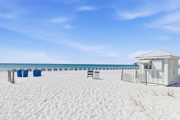 On the beach - Destin West V510 ~ Beach Access/7 Pools/3 Hot Tubs/700 ft Lazy River (Fort Walton Beach)