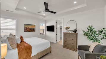 3 habitaciones, tabla de planchar con plancha, wifi y ropa de cama