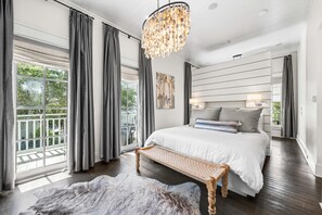 4 bedrooms, iron/ironing board, travel cot, Internet - YOLO Cottage l Gulf Views | Pool l Outdoor Fireplace l Bikes (Rosemary Beach)