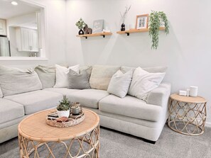 Fireplace - 3BR Modern Home Near LakePoint, KSU, Lakes, Trails (Acworth)