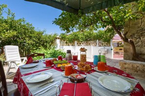 Outdoor dining - I Quattro Rioni - Monolocale (Nociglia)