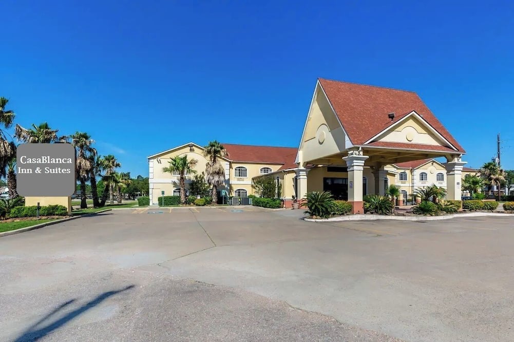 CasaBlanca Inn & Suites Houston