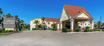 CasaBlanca Inn & Suites Houston