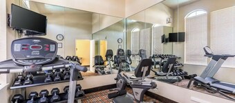 CasaBlanca Inn & Suites Houston