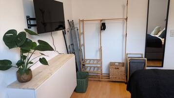 1 Schlafzimmer, Bügeleisen/Bügelbrett, kostenloses WLAN, Bettwäsche