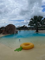 2 piscinas al aire libre