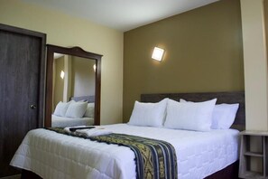 Laptop workspace, free WiFi - Samariwasi hotel boutique  (Quito)